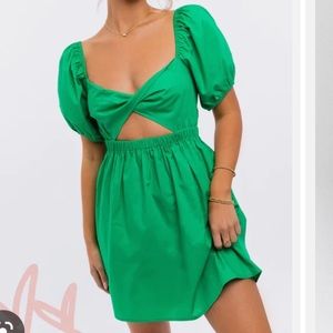 Stunning boutique kelly green sun dress